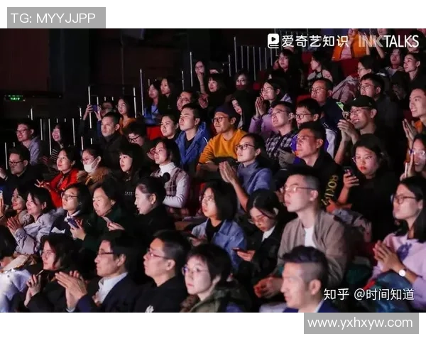 足球明星华丽转身走T台展现时尚魅力与运动精神完美结合